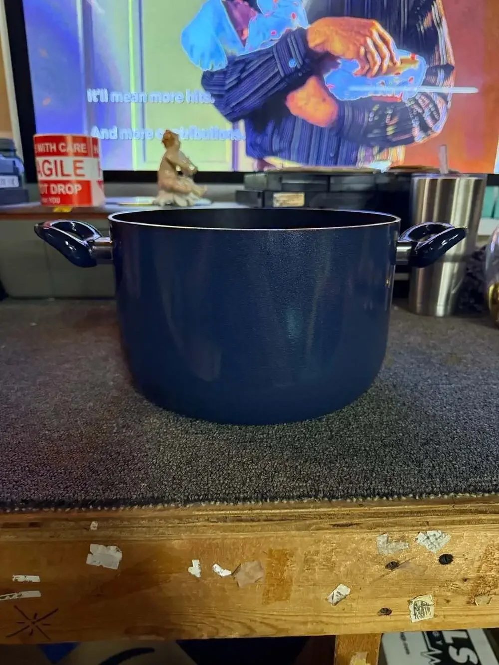 Marketplace 8-Quart Covered Stock Pot, Classic Nonstick Blue
